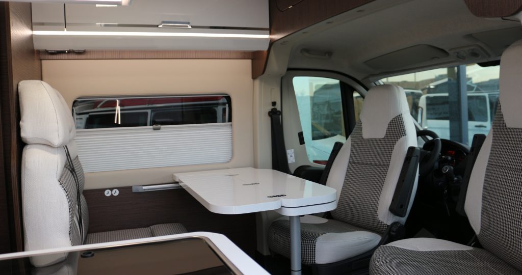 INTERIOR CAMPER